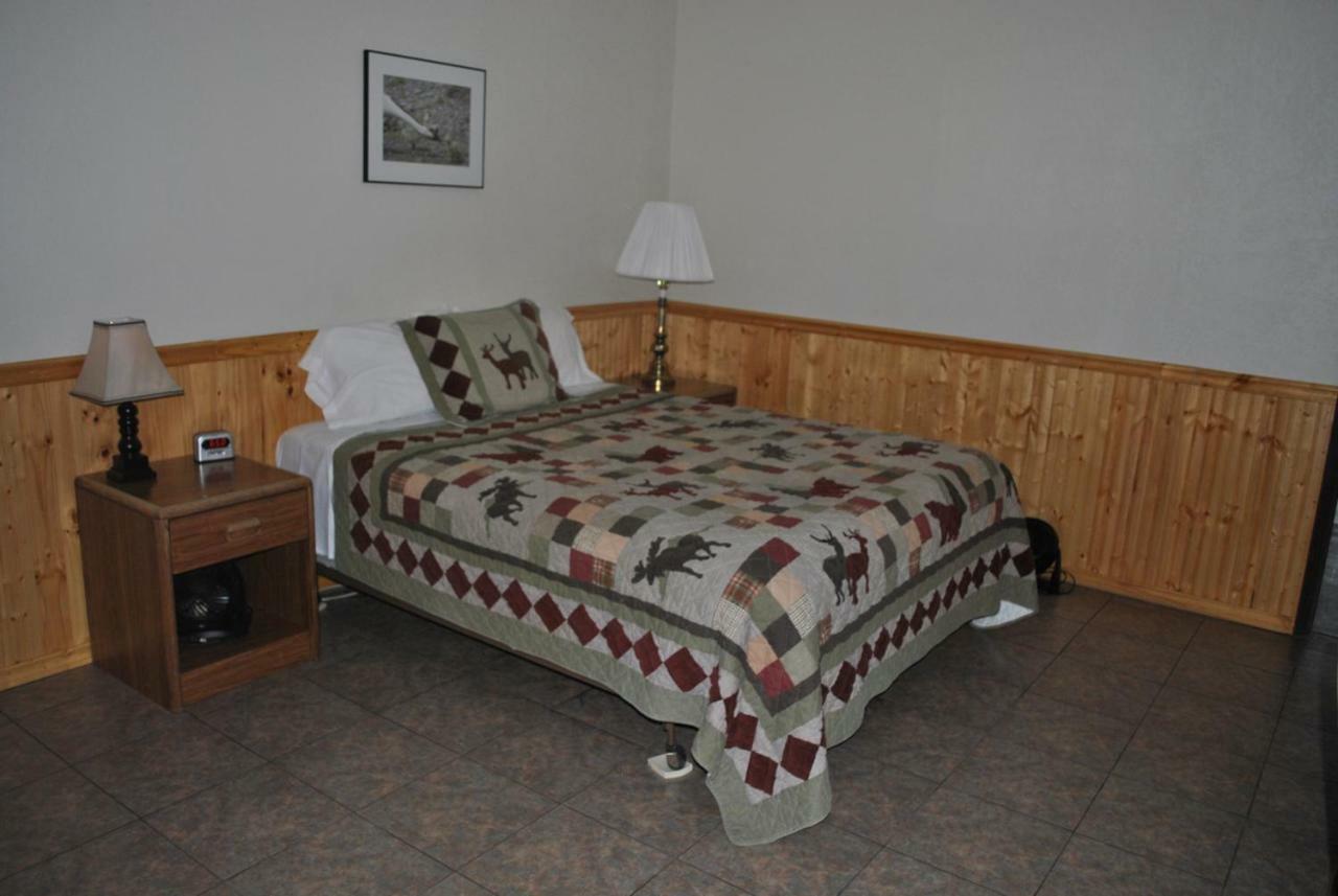Aspen Inn Fort Klamath Екстер'єр фото